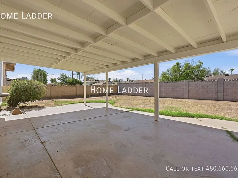 8501 E Thomas Rd — Photo 30