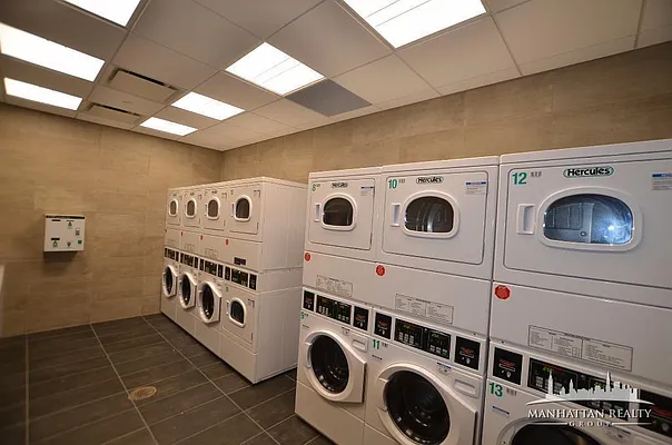 Rented by Manhattan Realty Group | media 3