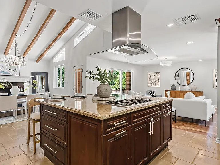 3160 Sepulveda Blvd — Photo 6