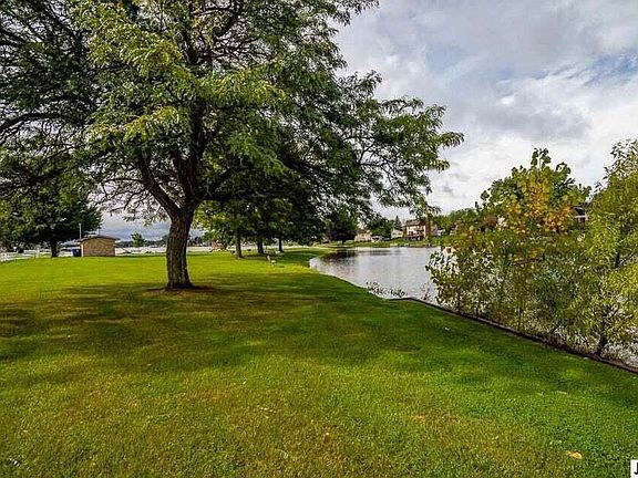 5th image of 168 Fletcher Dr