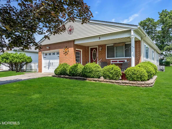 3 Redlands Court, Toms River, NJ 08757