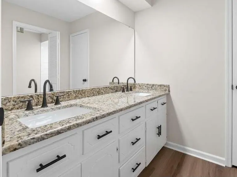 4417 Dawson Dr — Photo 11