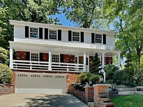 592 Olive St, Pittsburgh, PA 15237
