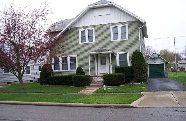 1st image of 1027 S Walnut St