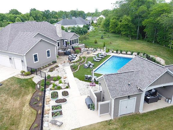 4th image of 720 Kaden Ct