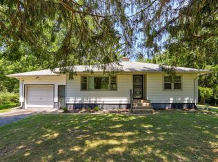 73028 26th Ave, South Haven, MI 49090