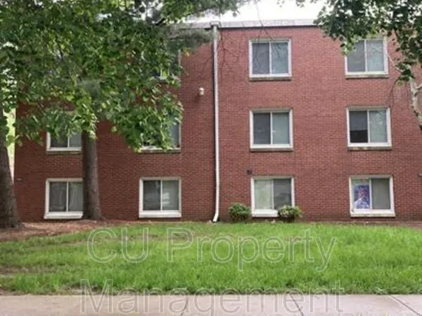 709 W Church St, Champaign, IL