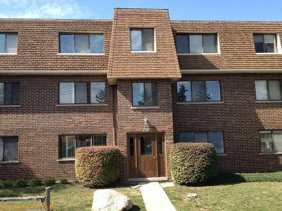 1422 Carol Ct #3A