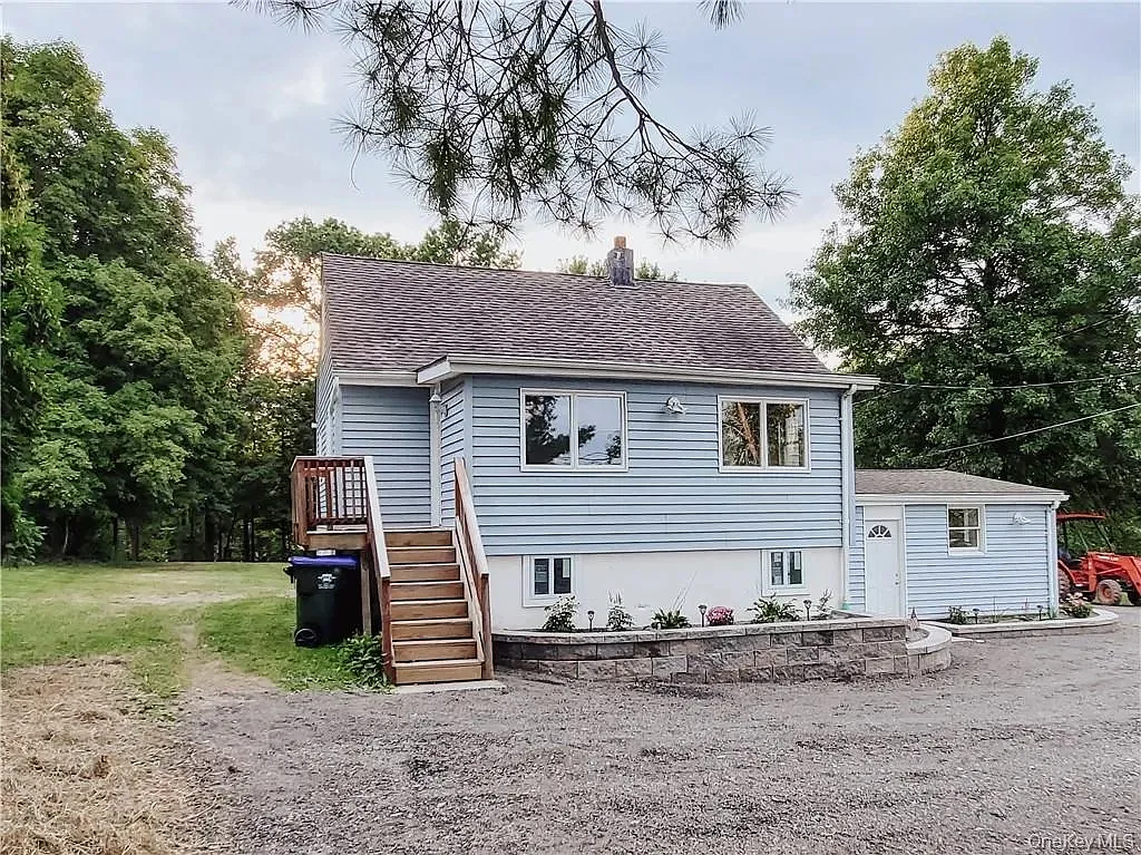 1541 Route 208 photo 1