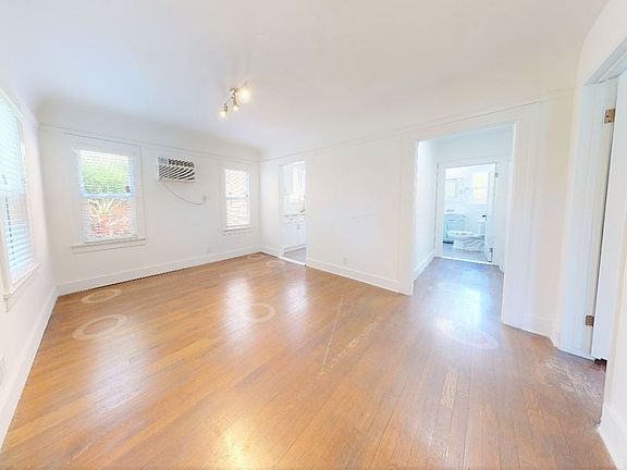 4th image of 5225 De Longpre Ave #42-5233