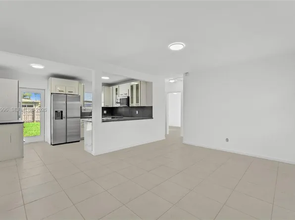 1201 NW 10th Pl, Fort Lauderdale, FL 33311