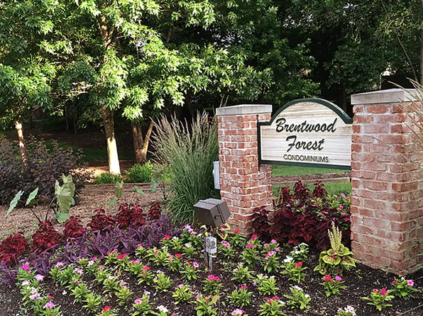 1623 High School Dr, Saint Louis, MO 63144