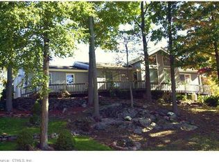 8 Hickory Hill Rd, Branford, CT 06405