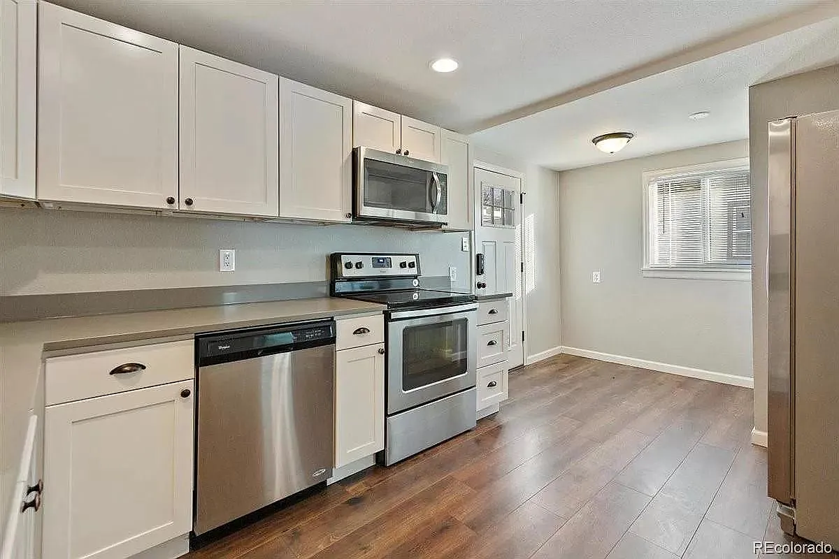 2742 S Lincoln St — Photo 4