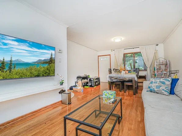 11 Bolivar Street image 17 of 20