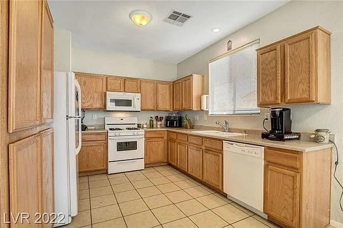 7658 Crystal Village Ln — Photo 7