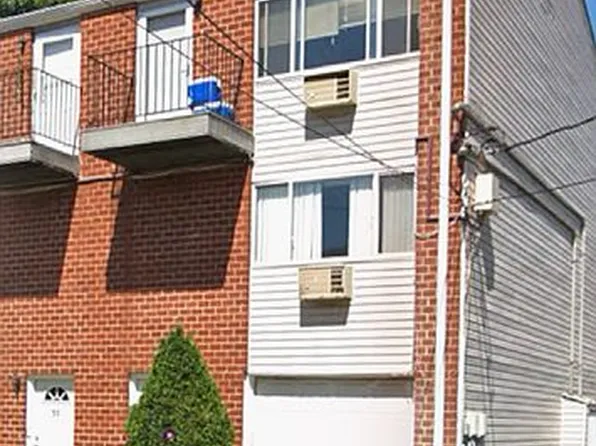 61 Francine Ct #B, Staten Island, NY 10306