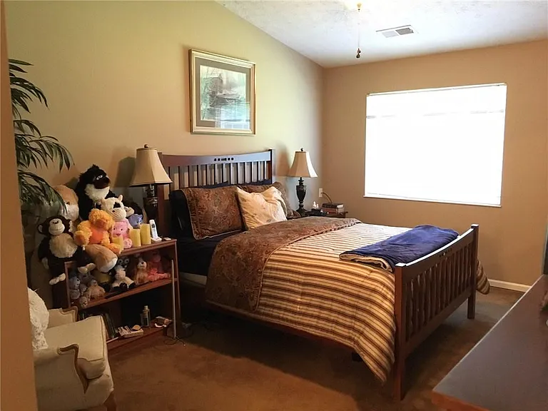 209 Faulkner Ct — Photo 7