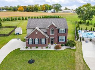 70 N Richards Run Rd, Springboro, OH 45066