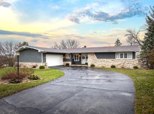 630 Sunset Cir, Ripon, WI 54971