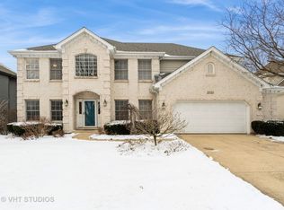 2515 Dewes Ln, Naperville, IL