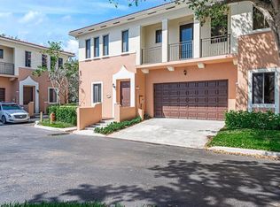 2610 Venetian Dr, Boynton Beach, FL 33426