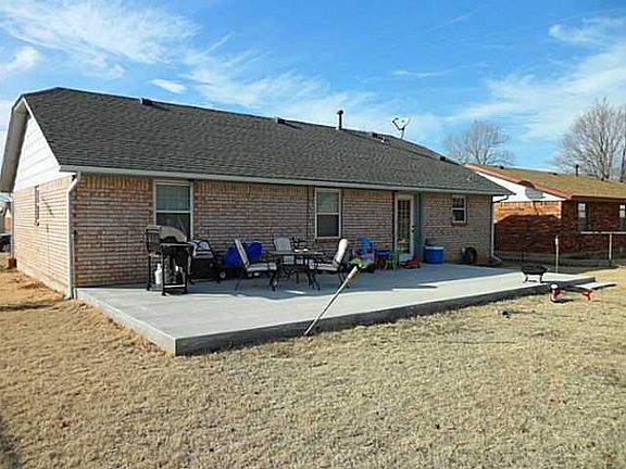 2nd image of 503 Riverview Dr