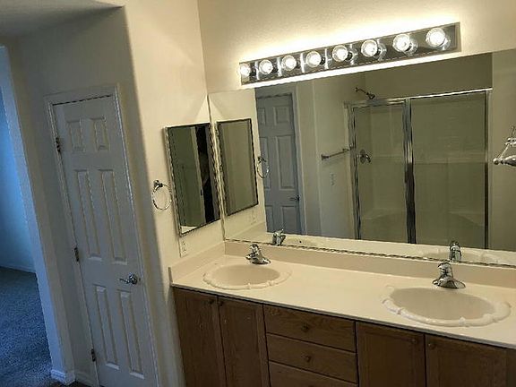 4th image of 4808 Regalo Bello St