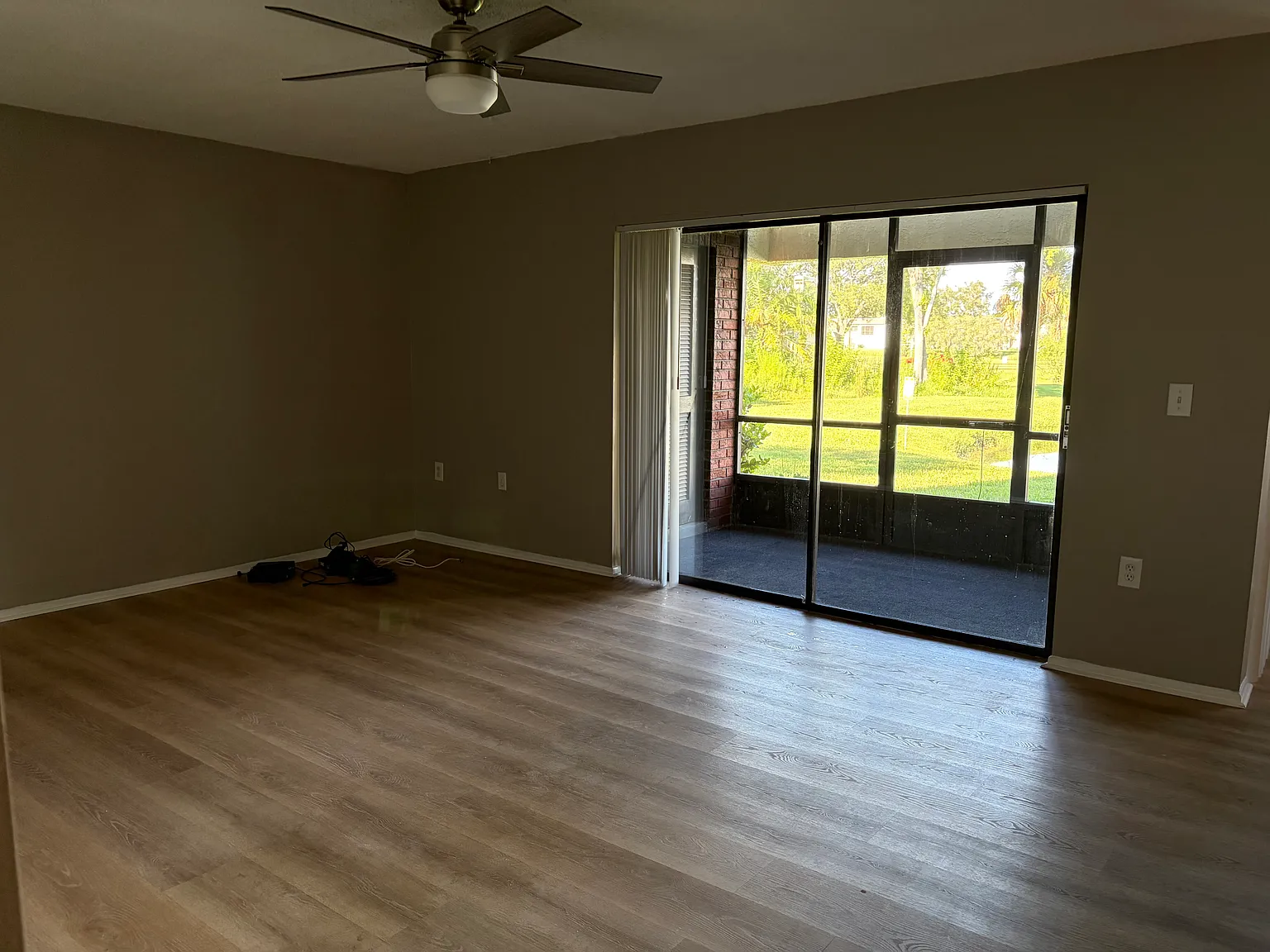 2 bed, 948 sqft, $1,750 — Photo 3