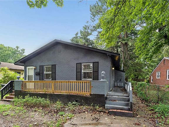 2nd image of 461 Dare Ave