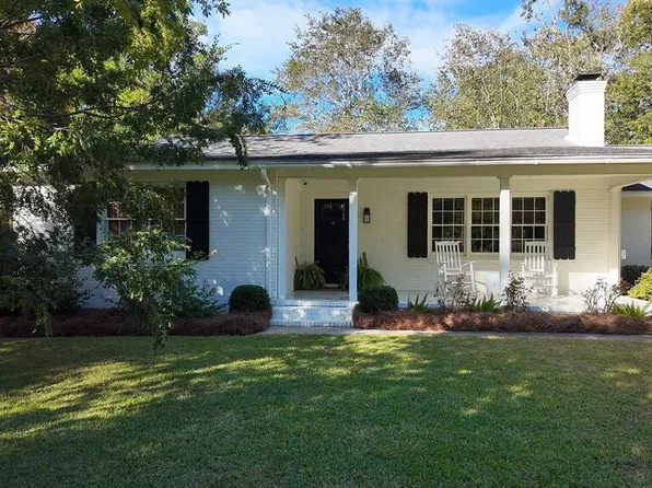 405 Briarwood Dr, Thomasville, GA 31792