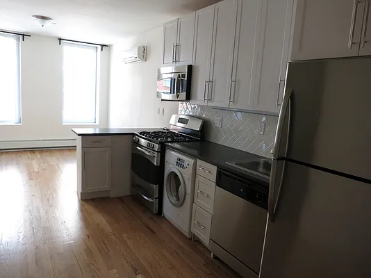 Rented by Bohemia Realty Group | media 40