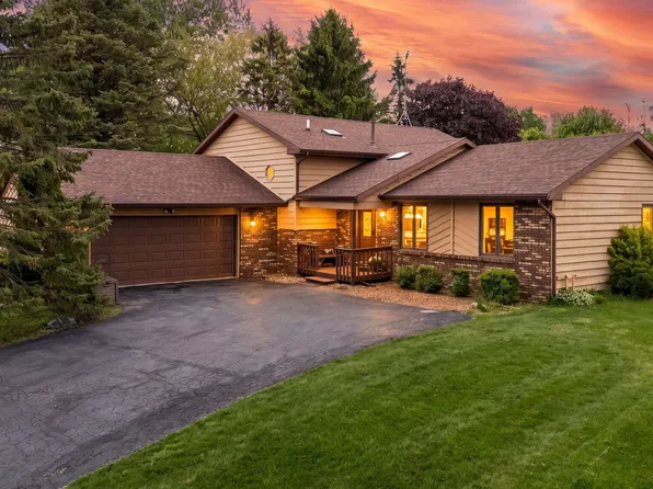 502 Fordwick Ln, Valparaiso, IN 46383