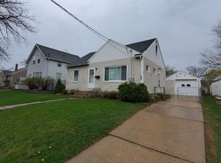 404 10th Ave NE, Rochester, MN 55906