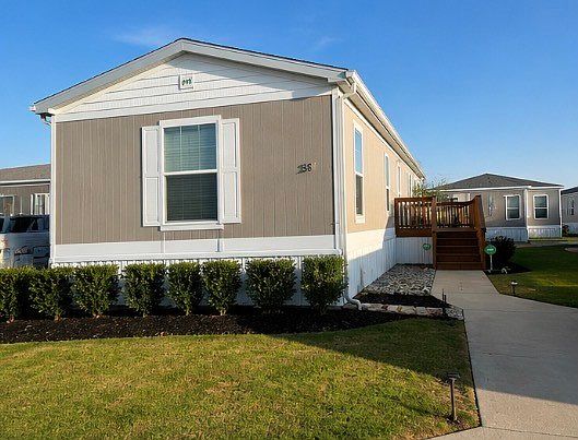 1st image of 1800 Oak Grove Rd E #38