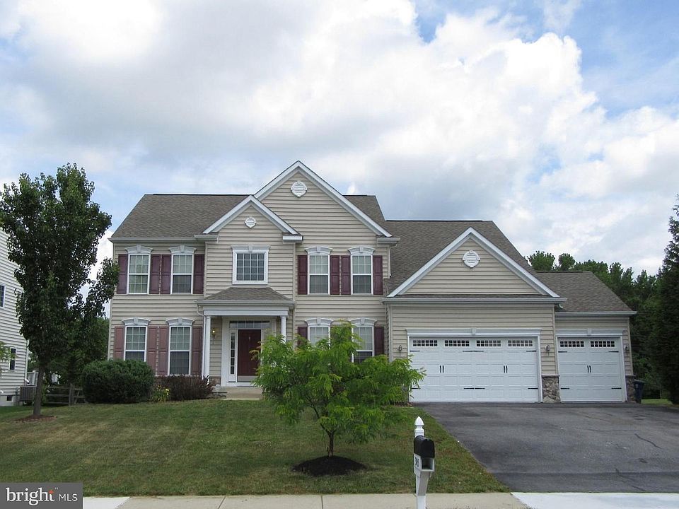 1st image of 305 E Furrow Ln