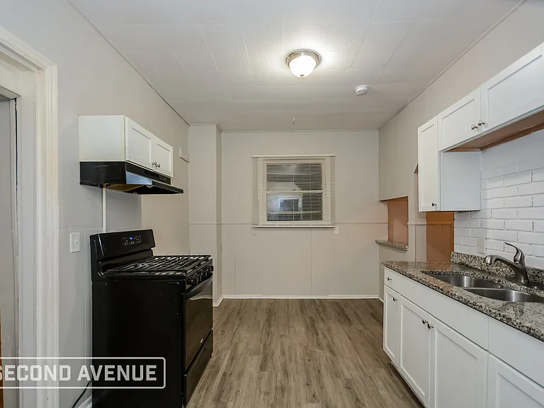 1311 Manss Ave — Photo 12