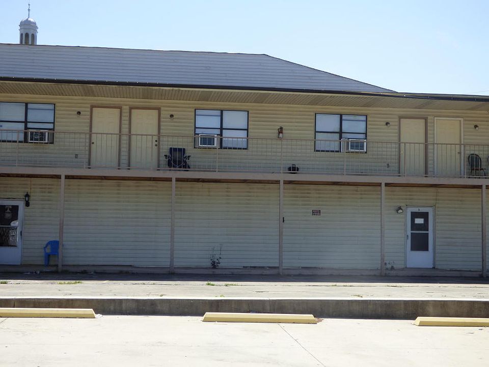 1st image of 162 E Race St