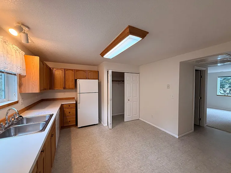 442 Willow Creek Ln #488 — Photo 3