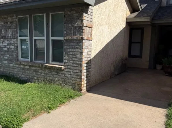 8 Crossroads Dr, Abilene, TX 79605