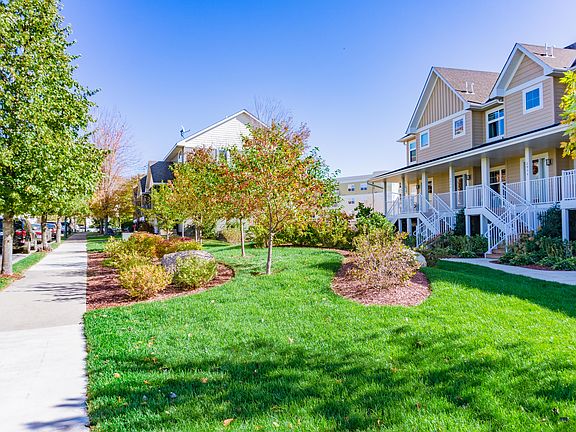 5th image of 2976 Clover Ridge Dr