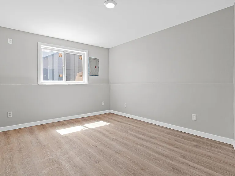 13693 Hidden Creek Dr — Photo 4