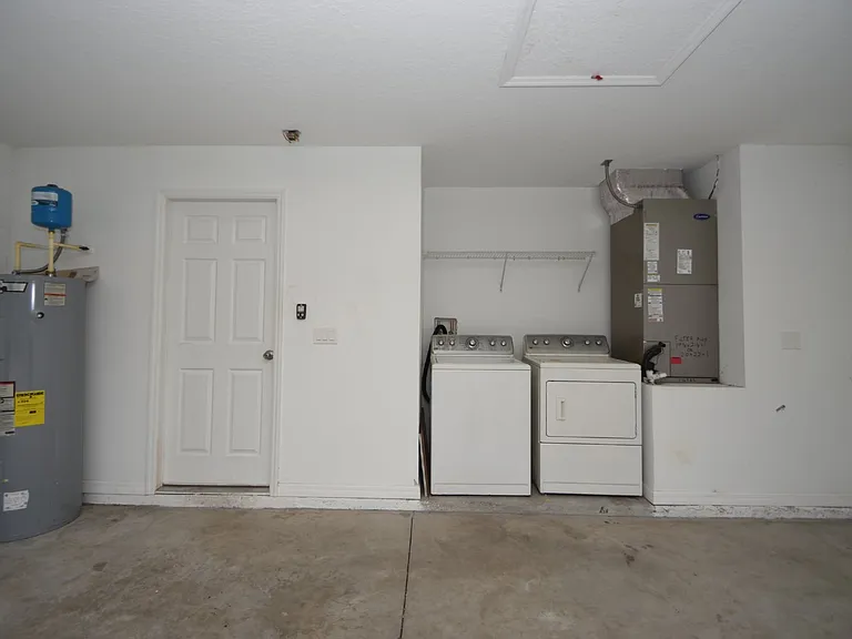 34 Renshaw Dr — Photo 26