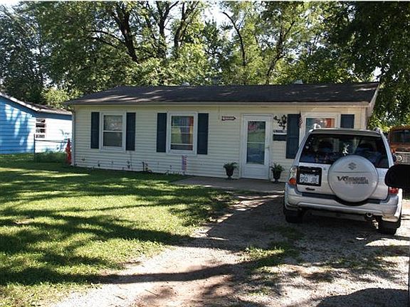 2nd image of 4737 Crest Dr
