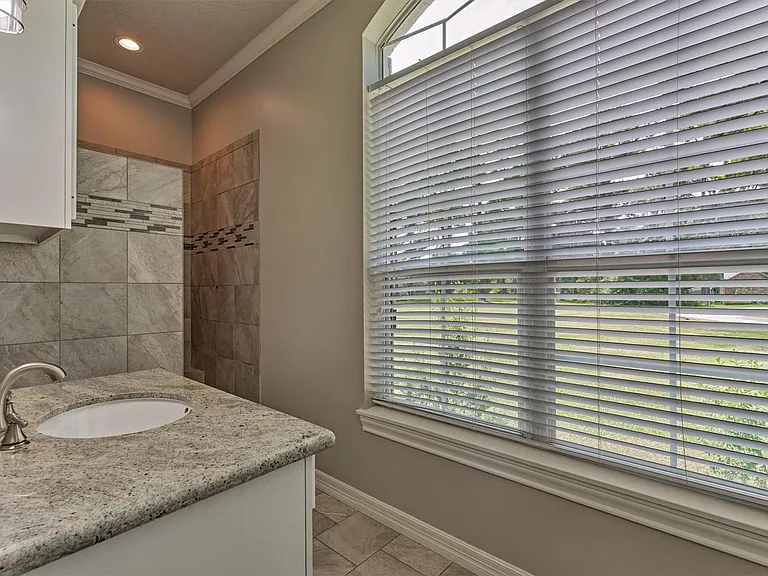 9102 Marshall Ct — Photo 48