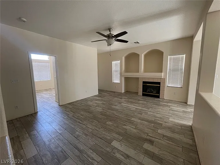 2303 Radiant Beam Ave — Photo 15