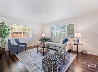 425 W Pine Ave, Meridian, ID 83642