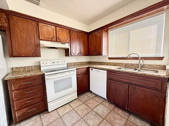 2nd image of 214 Justin Dr