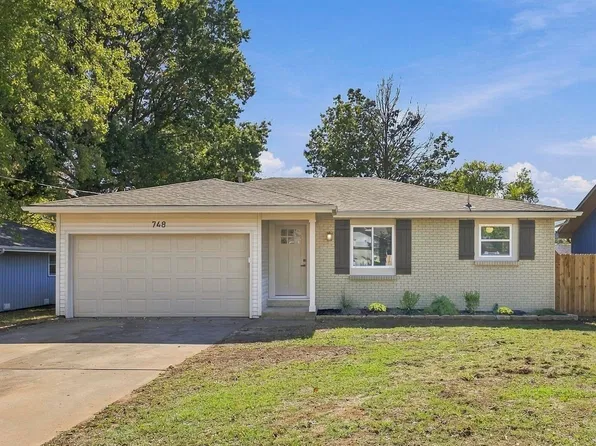 748 W Crestview Street, Springfield, MO 65807