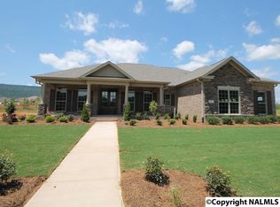 7553 Parktrace Ln, Owens Cross Roads, AL 35763